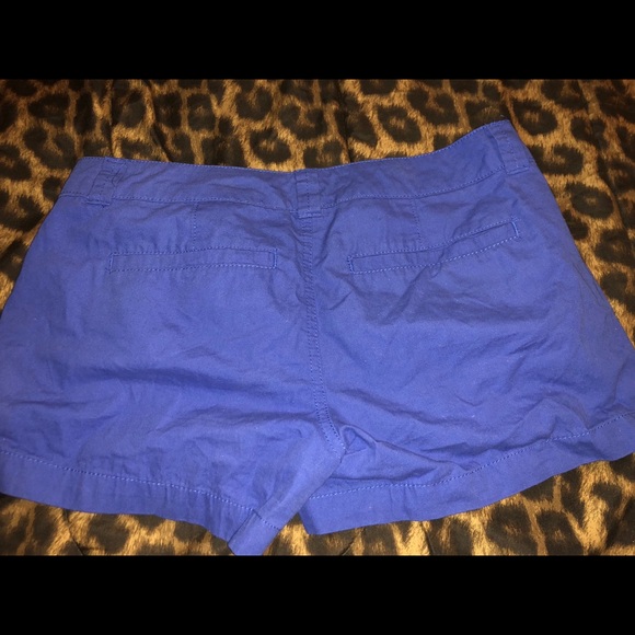 Old Navy Short Shorts - Picture 2 of 3